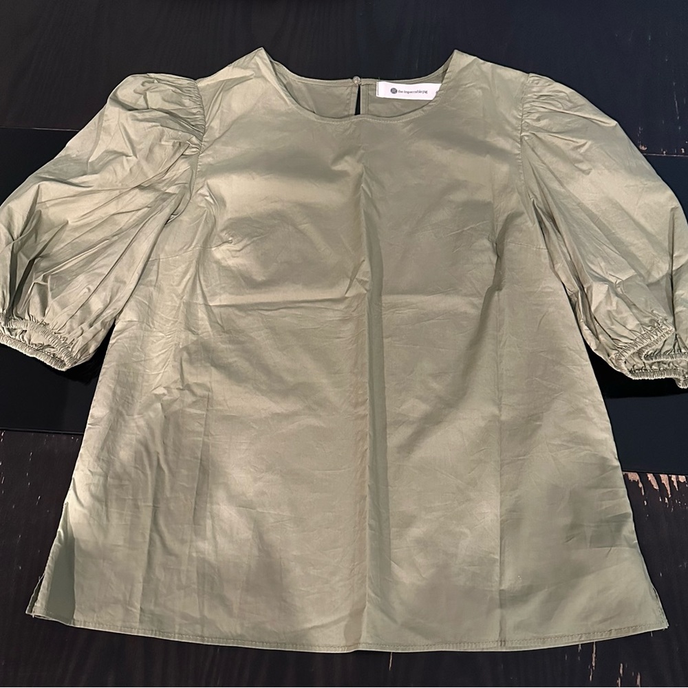 NWOT! Impeccable pig poplin top, size M.